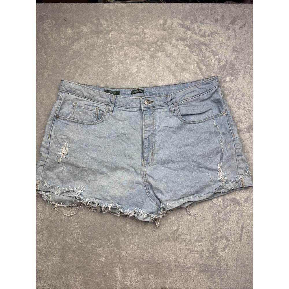 Wild Fable Women's Super High-Rise Rolled Cuff Denim Shorts 16/R Blue Light Wash
